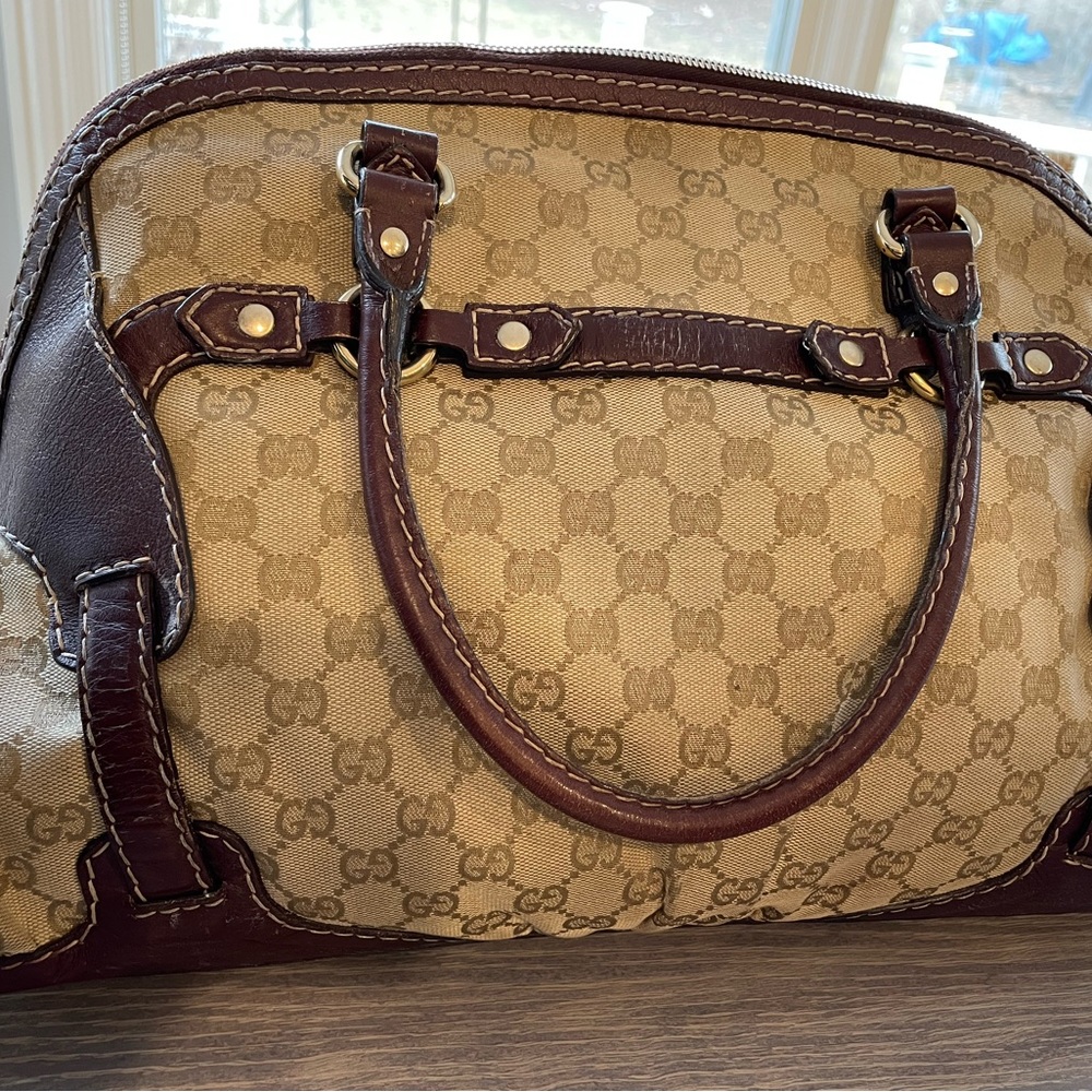 Vintage Gucci Pocket Book - Picture 2 of 7